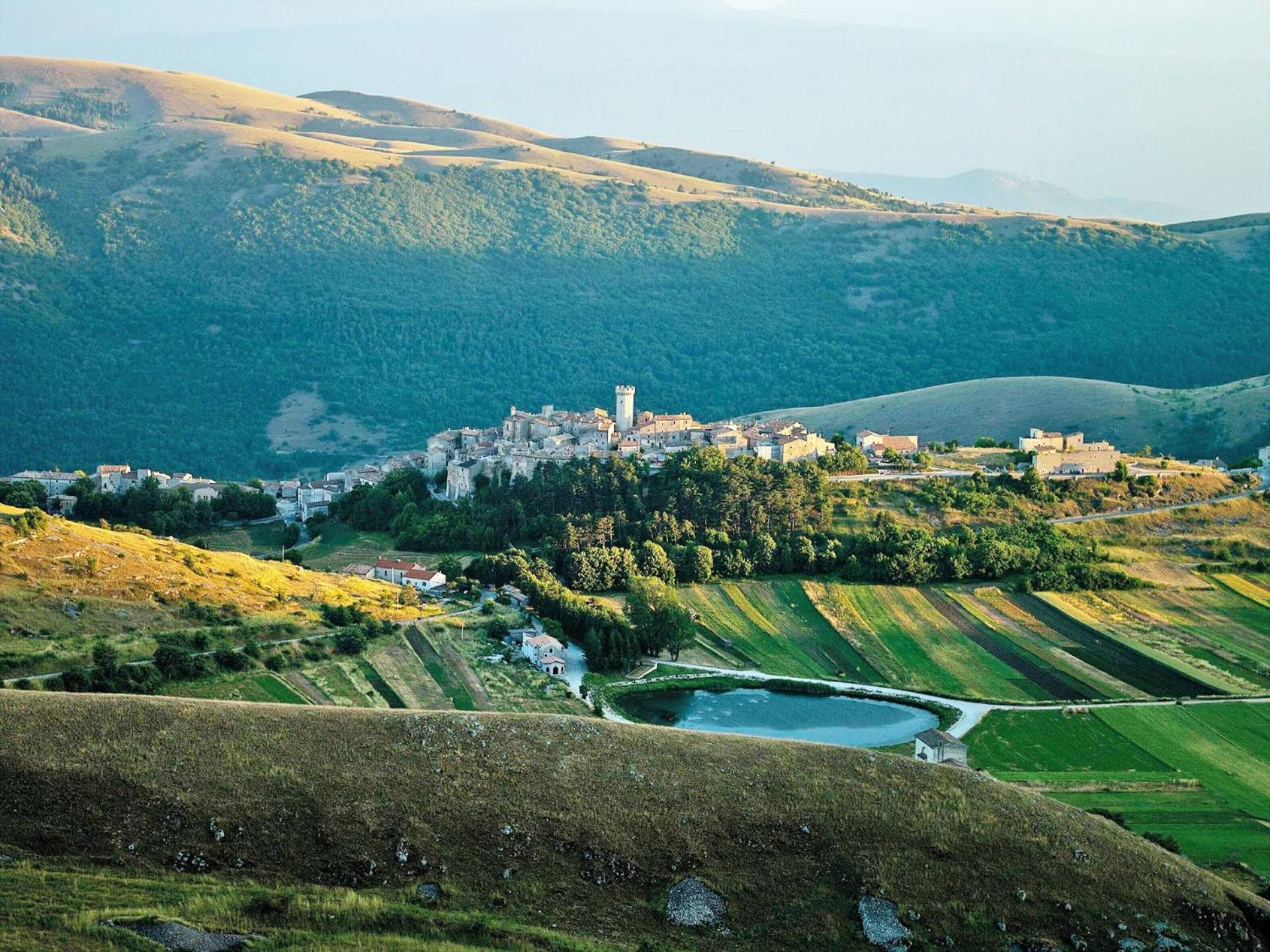 Bed and Breakfast Dimora Sessanio à Santo Stefano Di Sessanio Extérieur photo